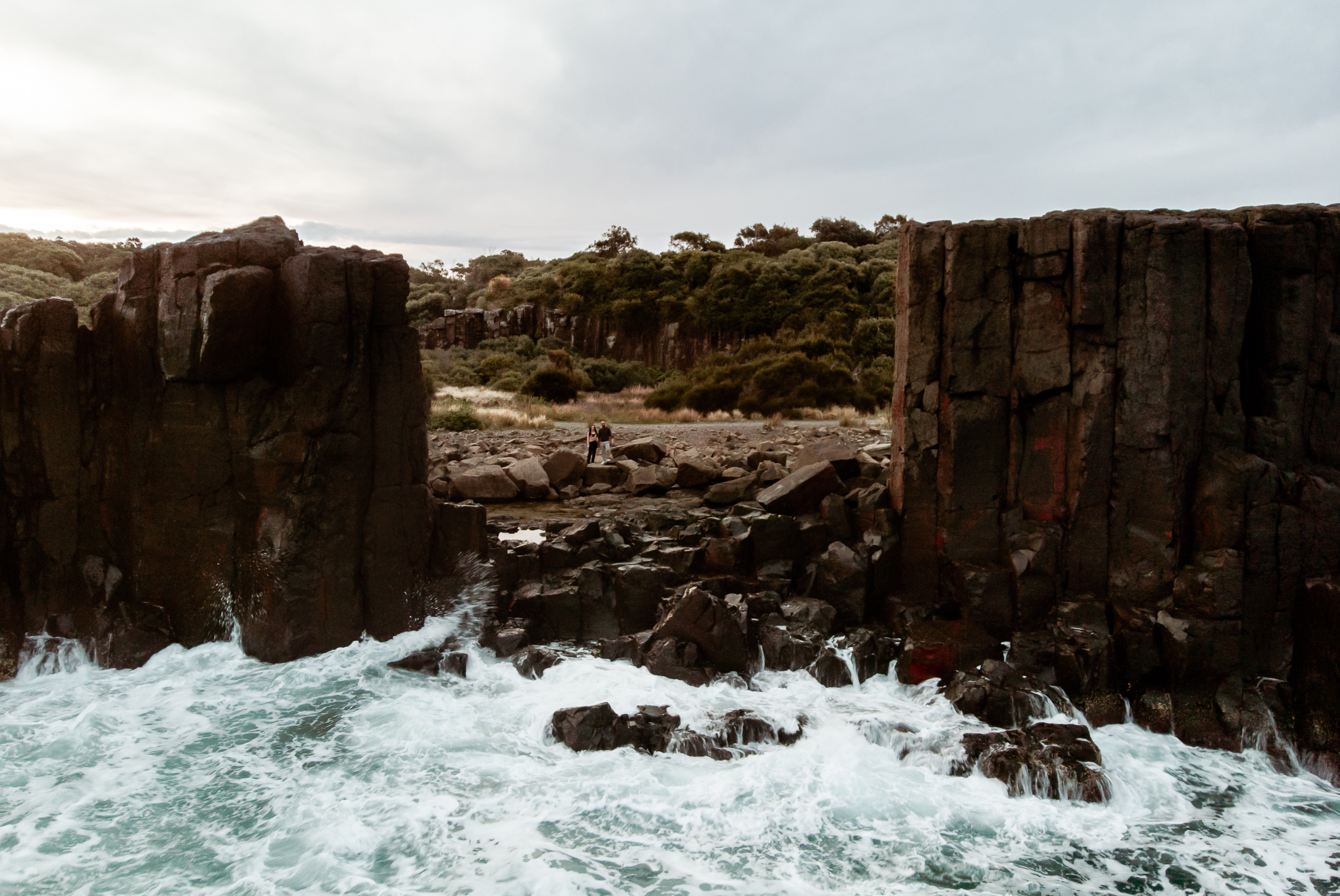 kiama bombo photoshoot with a couple